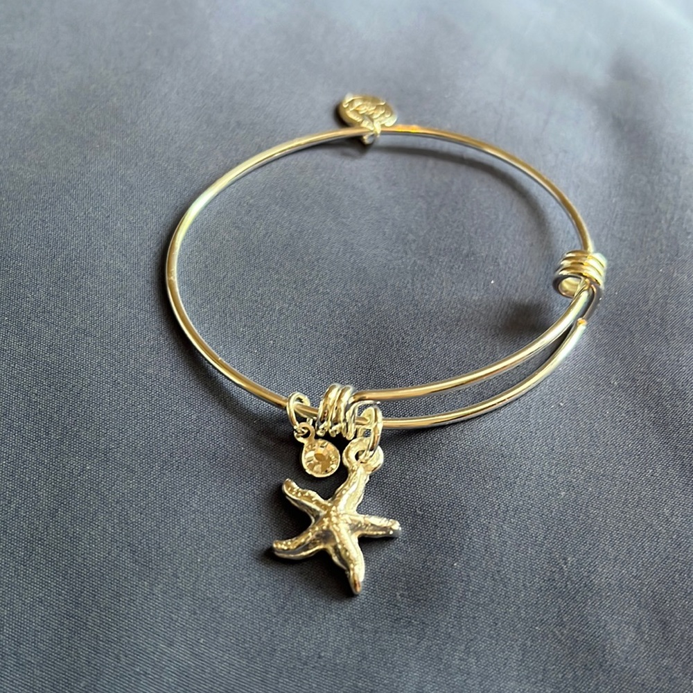 Silver Starfish charm bangle